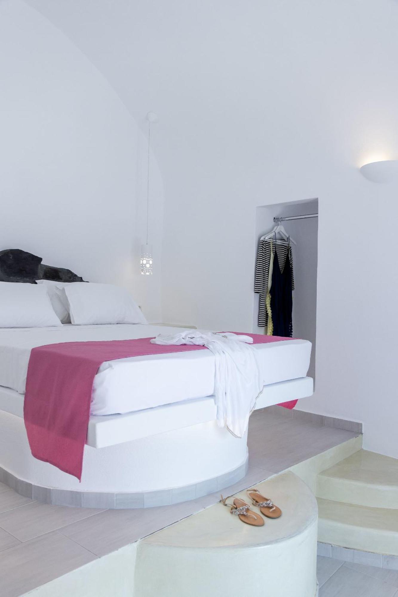 Asma Suites Fira  Room photo